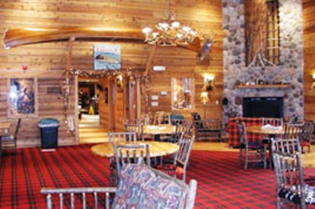 The Lodge At Crooked Lake Siren Étterem fotó