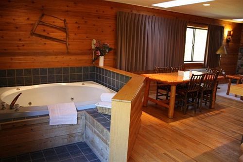 The Lodge At Crooked Lake Siren Kültér fotó
