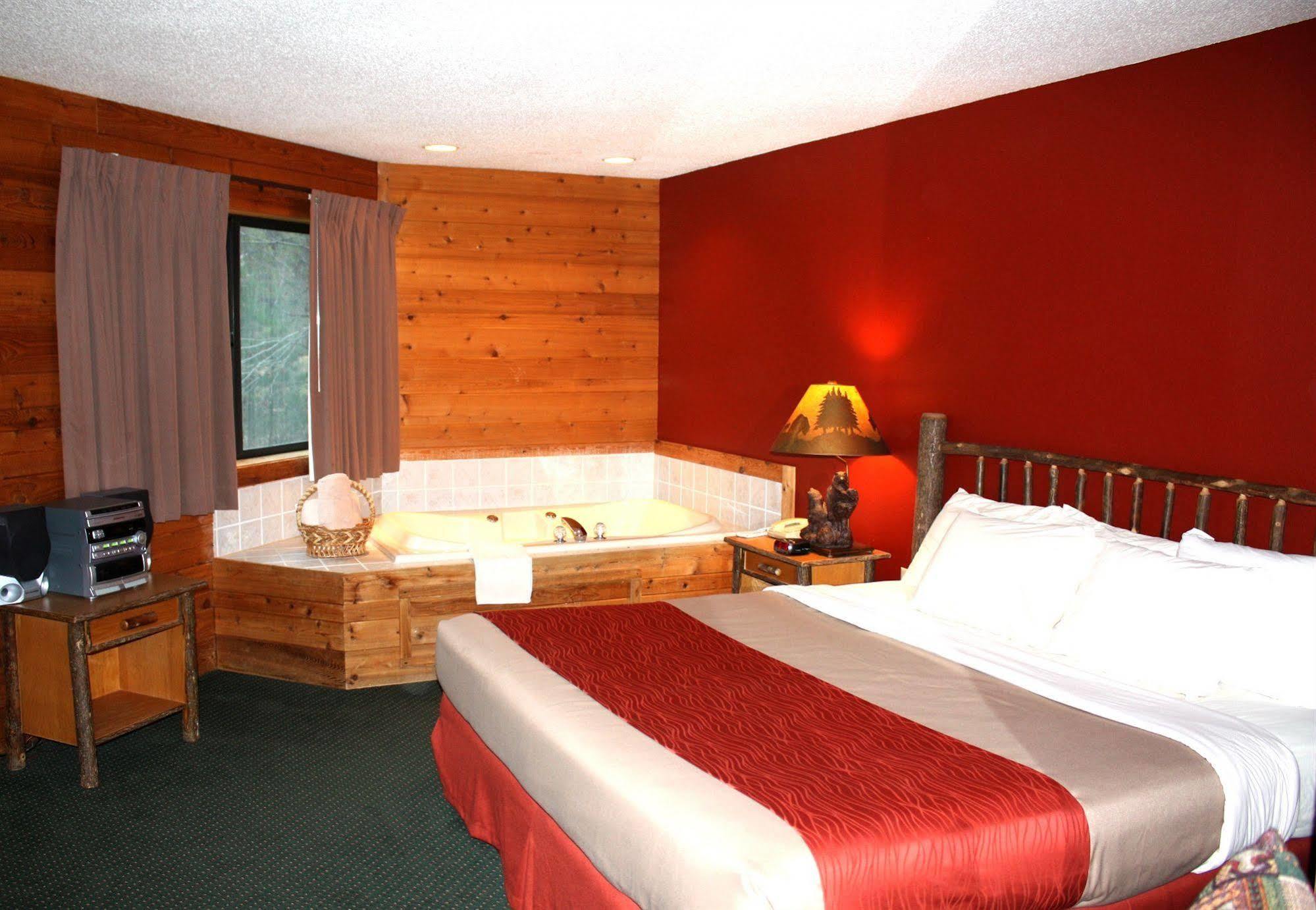 The Lodge At Crooked Lake Siren Kültér fotó